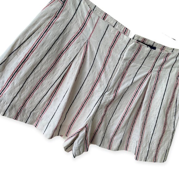 🌸4/$30🌸 Gap High-Rise Pleated Shorts - Picture 7 of 12